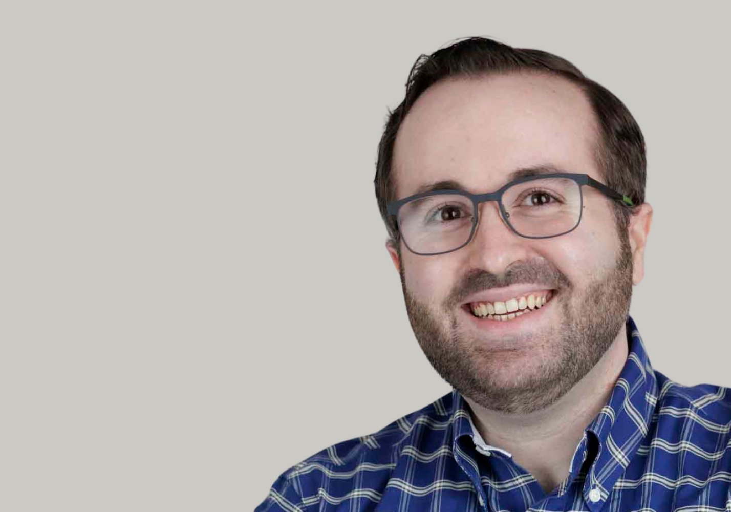 Instructor Tom Hoeler