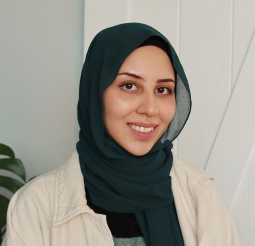 Student Fatima Almuhtaram