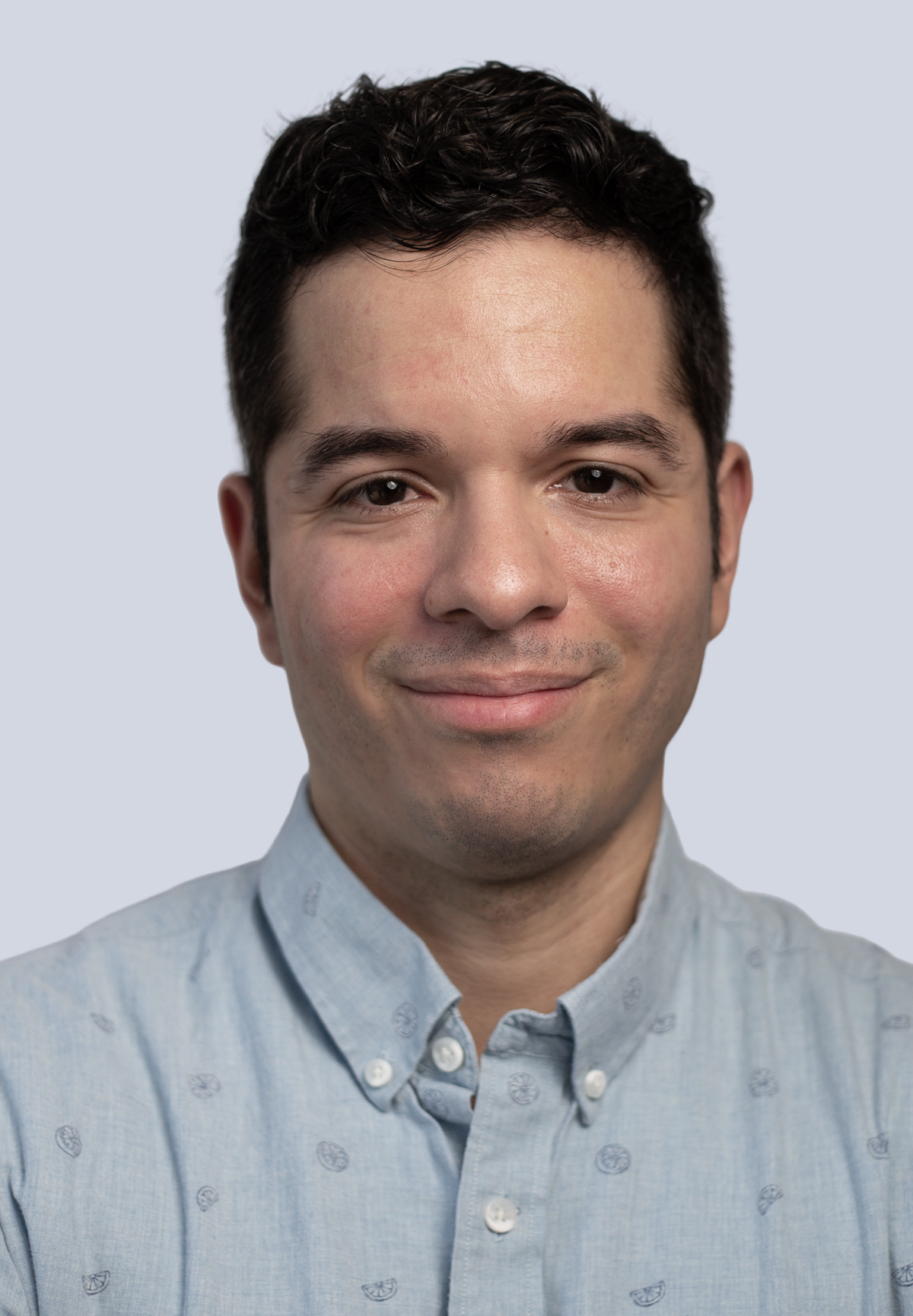 Instructor Carlos Romero